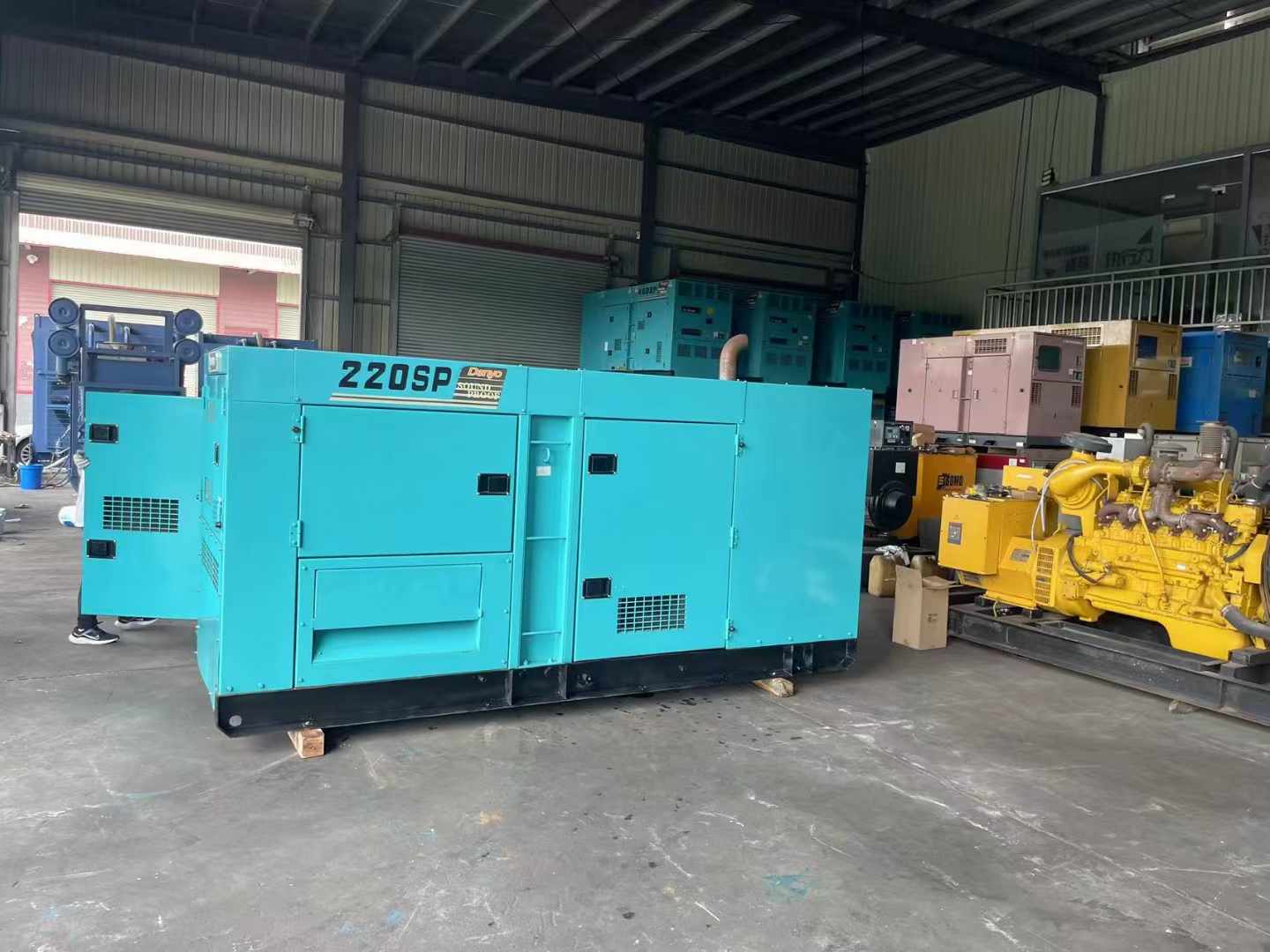 长丰镇800kW 柴油发电机的输出电流波动范围是多少?