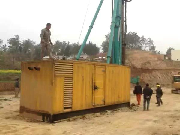 长丰镇如何判断水冷式机油散热器密封件是否需要更换？